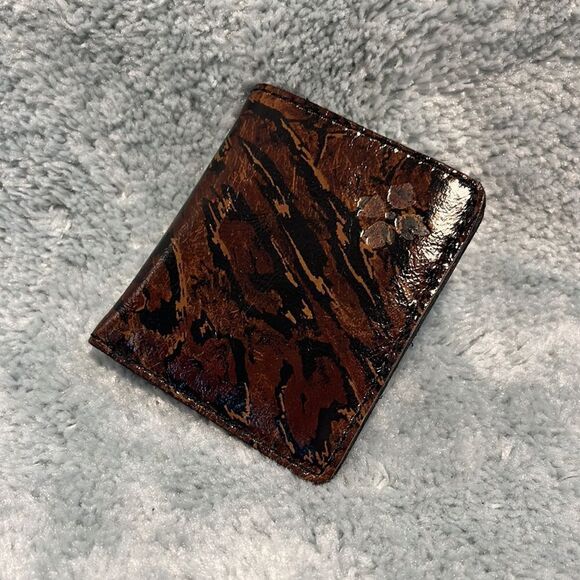 NWOT Patricia Nash Makeup Case and Wallet - Picture 7 of 10